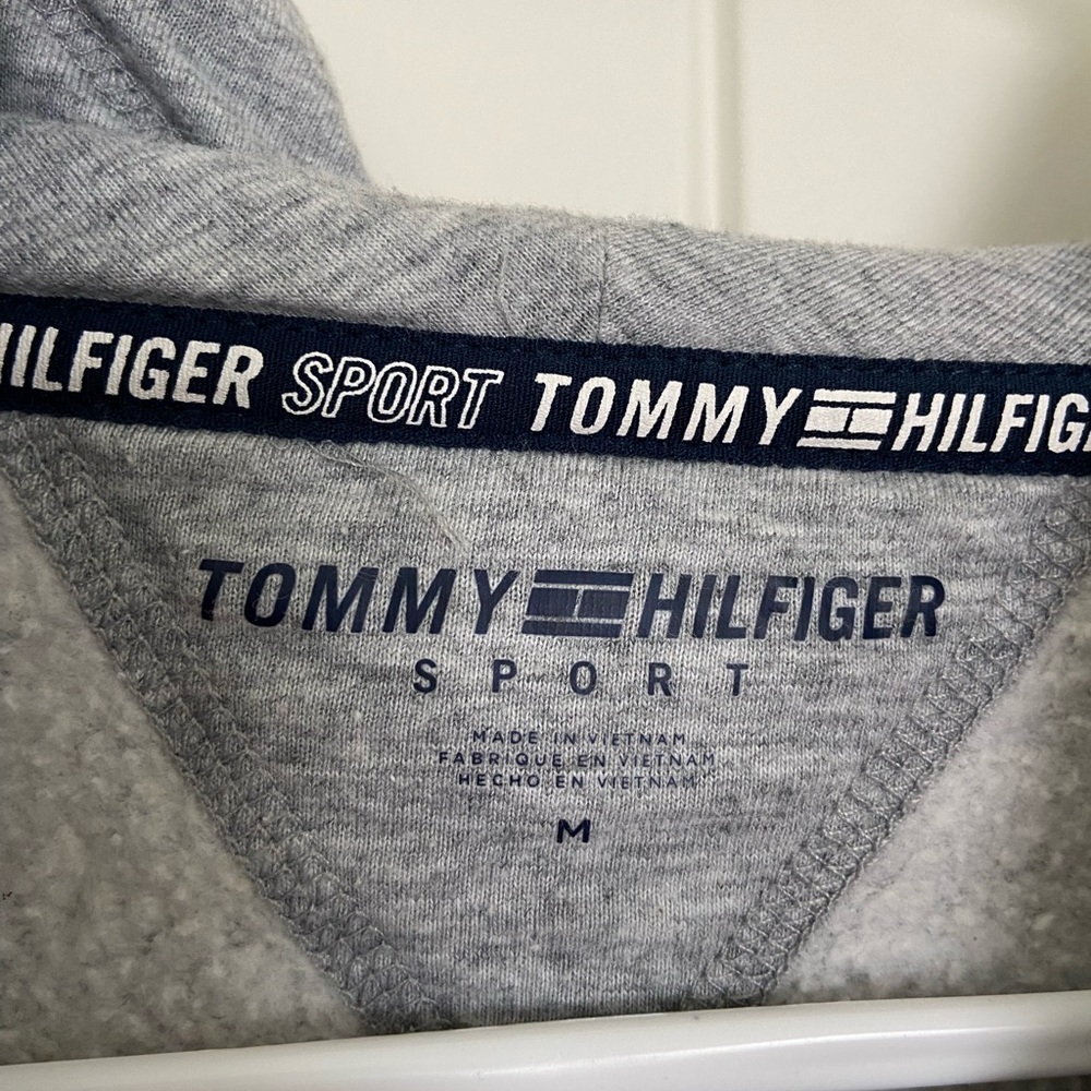EUC | Tommy Hilfiger sport women’s cowl neck sweatshirt — medium - Picture 4 of 6